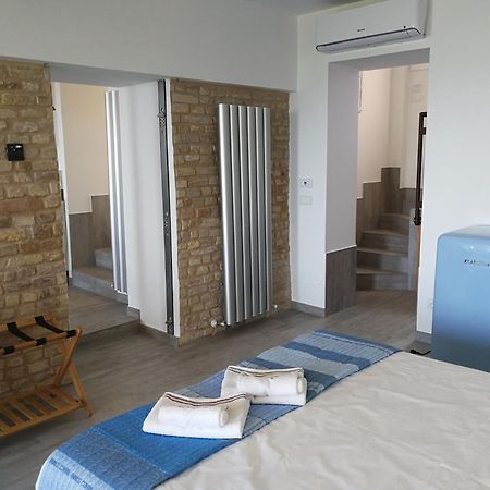Note Di Rame Apartment Castelfidardo Bagian luar foto