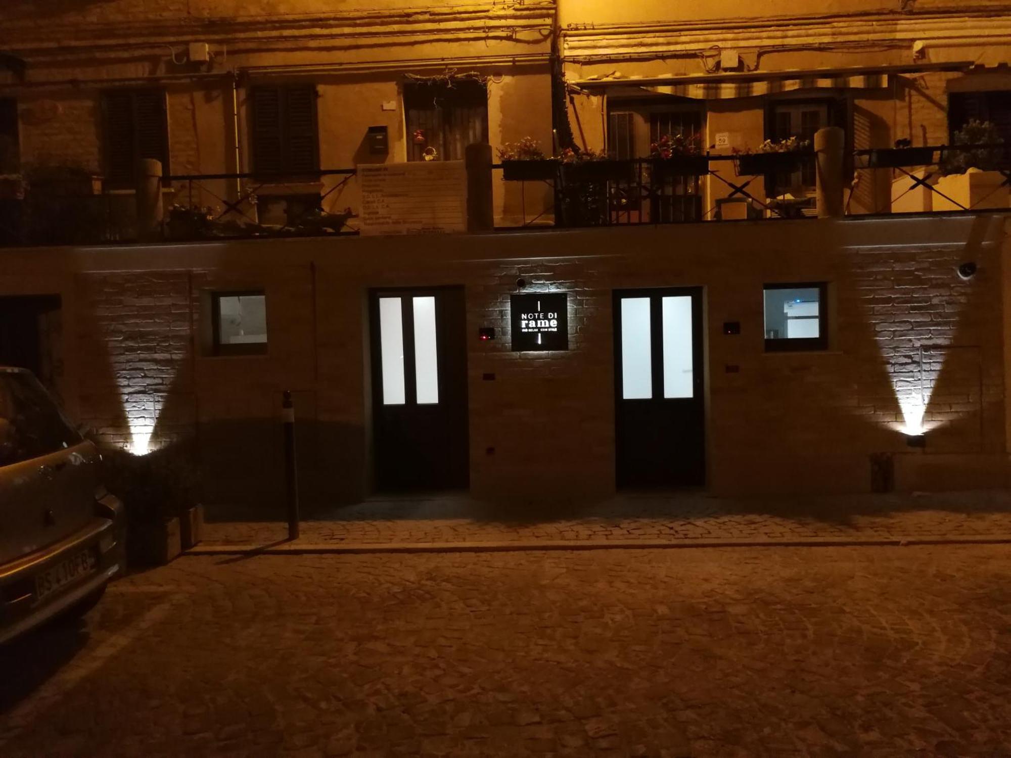 Note Di Rame Apartment Castelfidardo Bagian luar foto